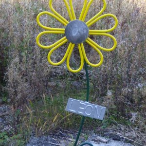 Geburtstafel aus Stahl bemalt, Oberfläche mit Klarlack versiegelt.