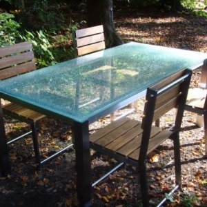 Chromstahl Tisch mit Tischplatte aus Crashglas, Abmessung 90 cm x 180 cm